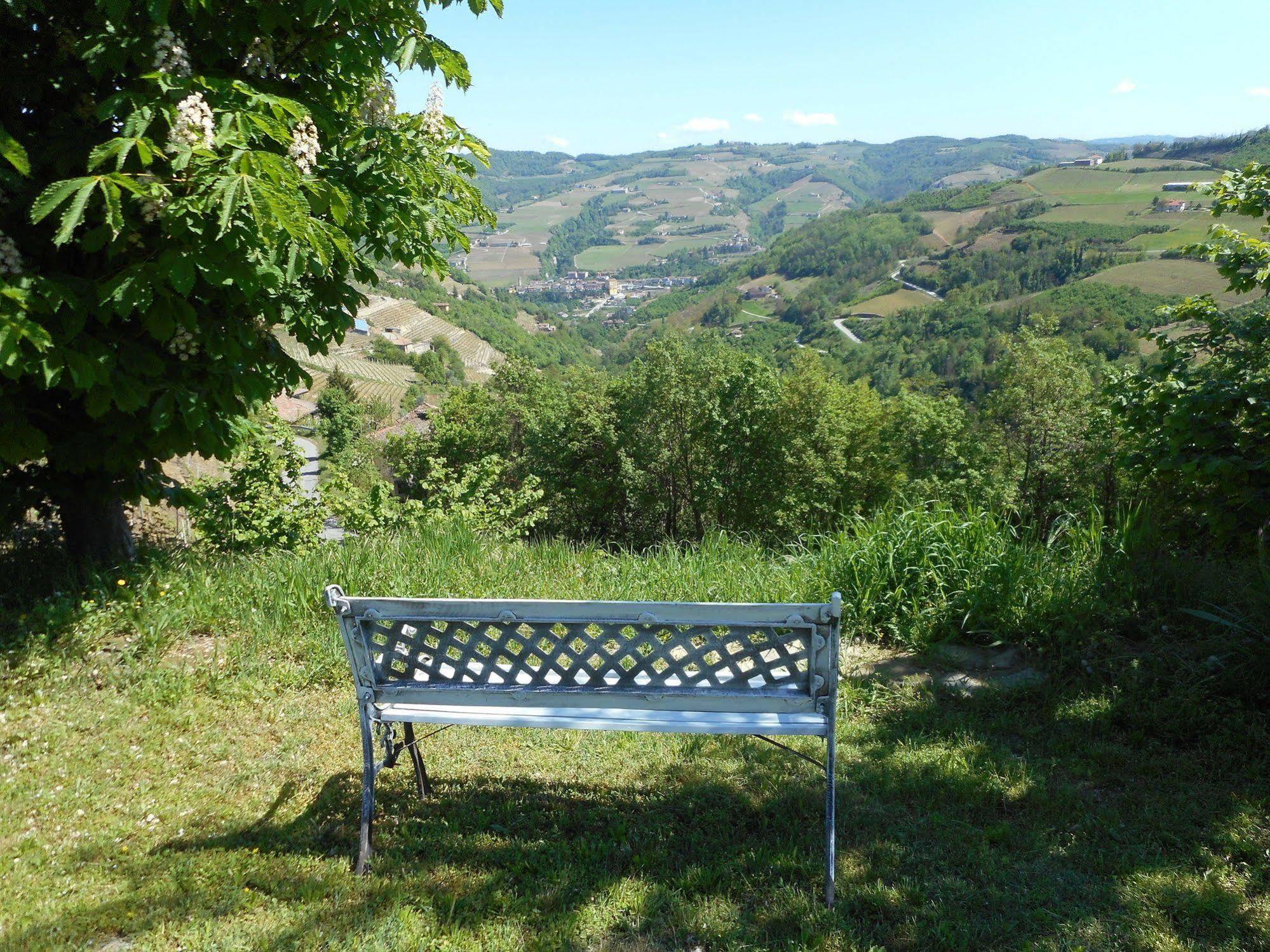 Agriturismo Cascina Serra Коссано-Бельбо Экстерьер фото