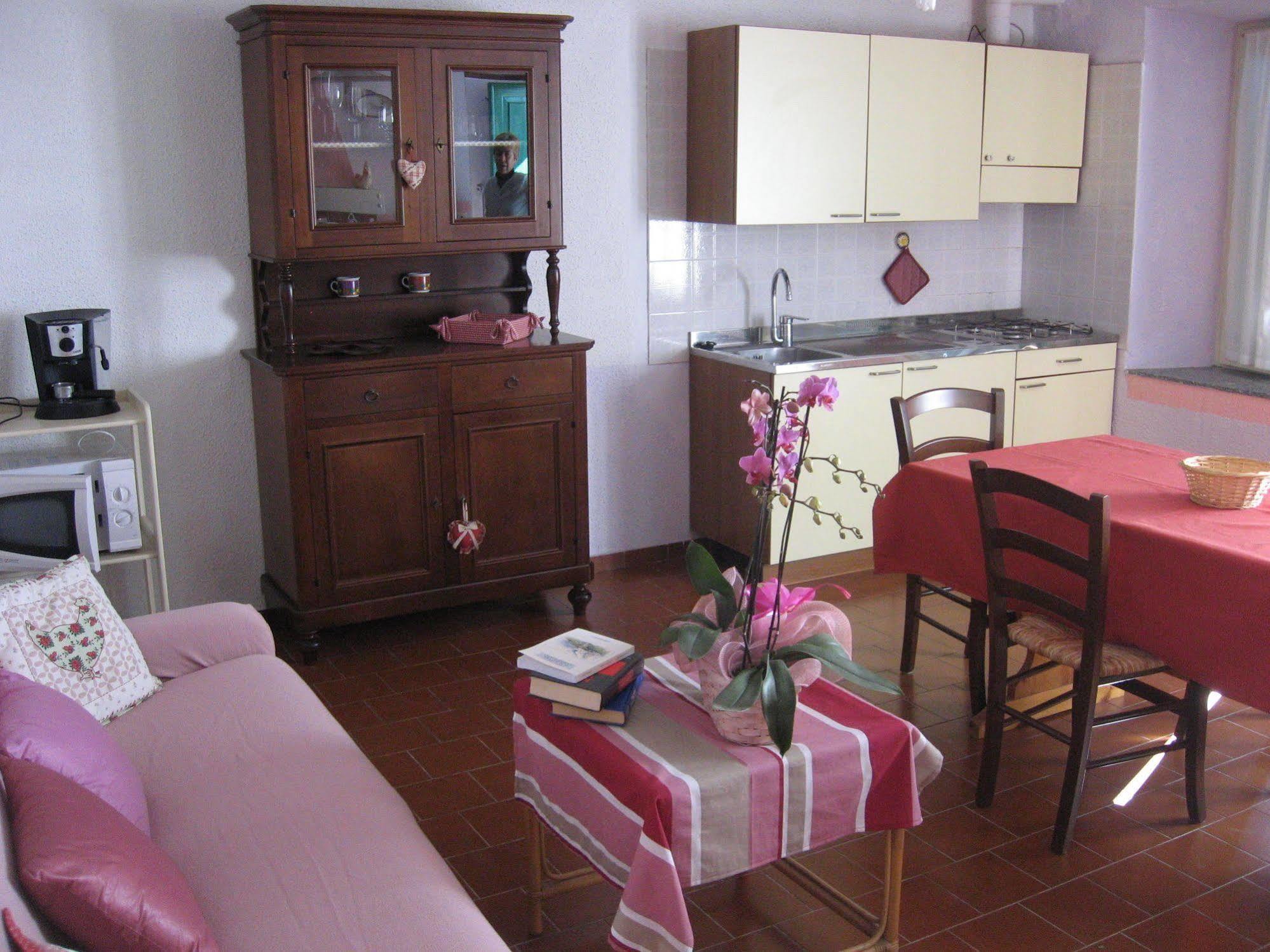 Agriturismo Cascina Serra Коссано-Бельбо Экстерьер фото